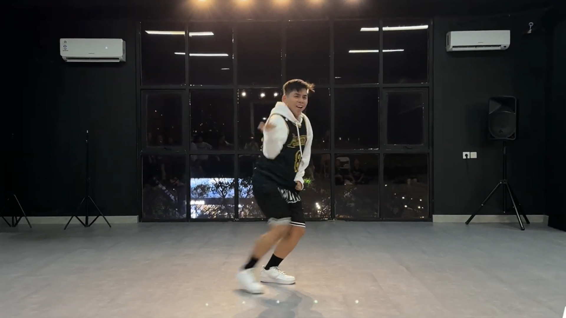 Dancer 2